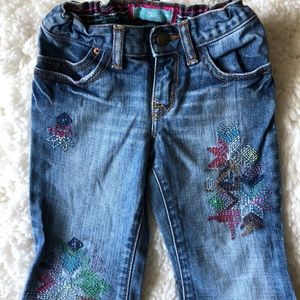 Gap girls embroidered bell bottom jeans